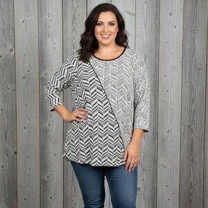 Ali Miles Black White Crinkle Art To Wear Top Half Sleeve Plus Size 1X